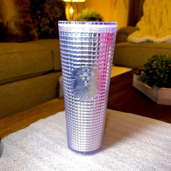 2020 Starbucks Coffee Co. Clear Studded 24oz Venti Tumbler Cup with Lid - Picture 1 of 6